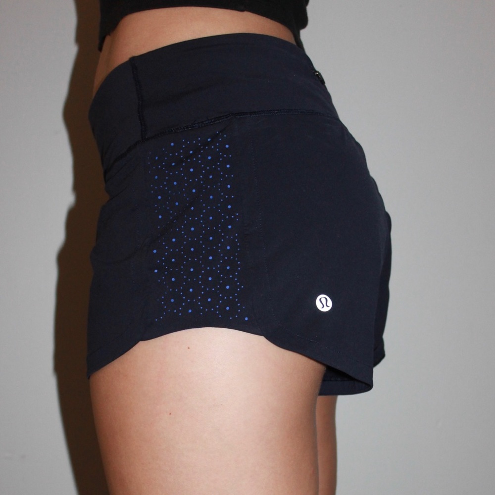 Lululemon shorts (navy blue)